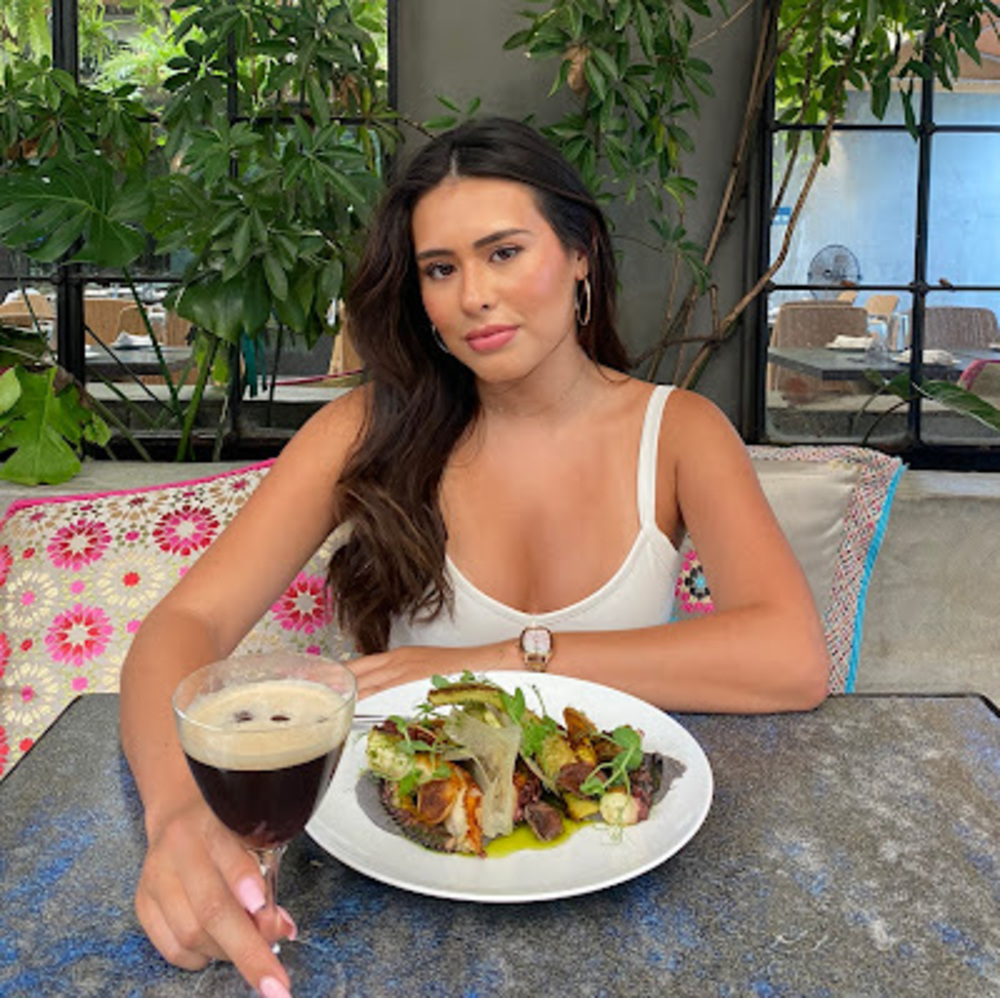 Meet your Posher, Paula